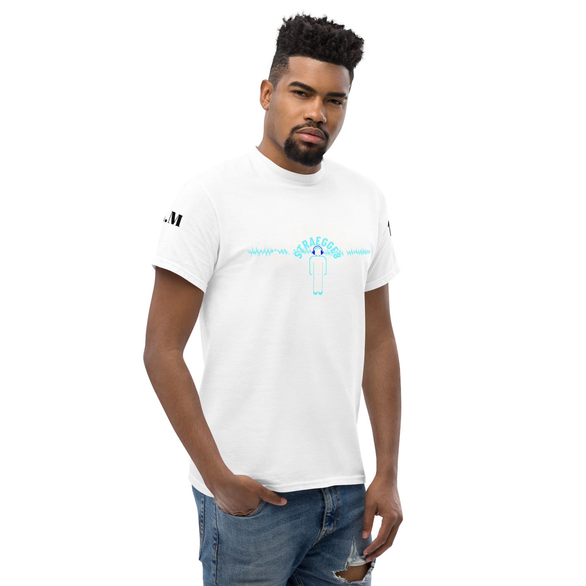 white crew neck t shirt in 2025